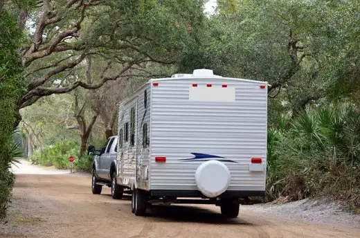 travel trailer vs tent trailer